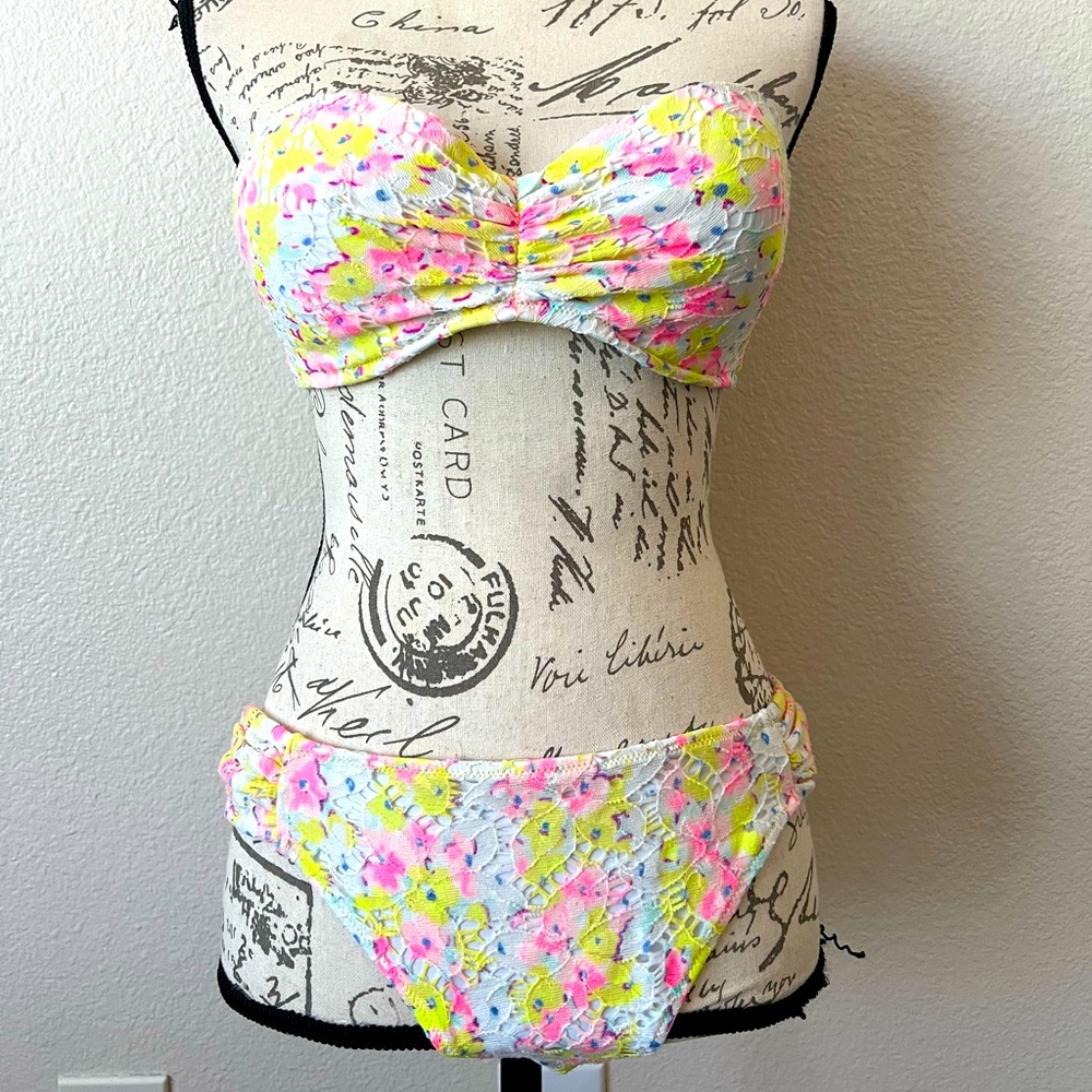 Vintage Victoria Secret Floral Bikini Size L